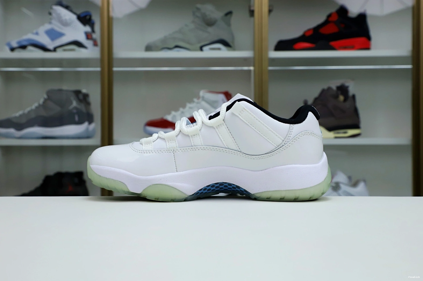 JORDAN LEGEND RETRO AIR BLUE LOW 11 1009